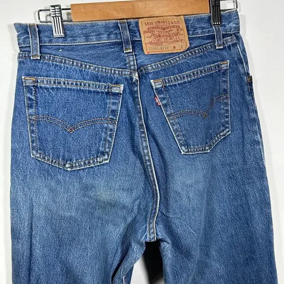 Vtg Levis 26501 0156 Jeans 28 x 30 USA Blue Denim Button Fly Tagged Womens 13